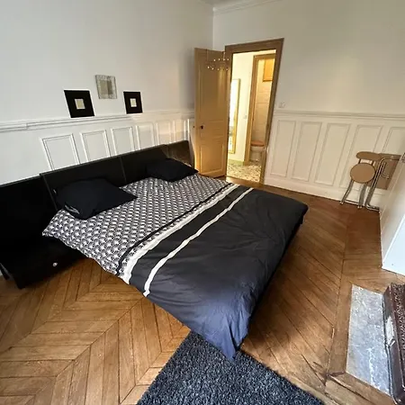 Bel Rue Oberkampf パリ